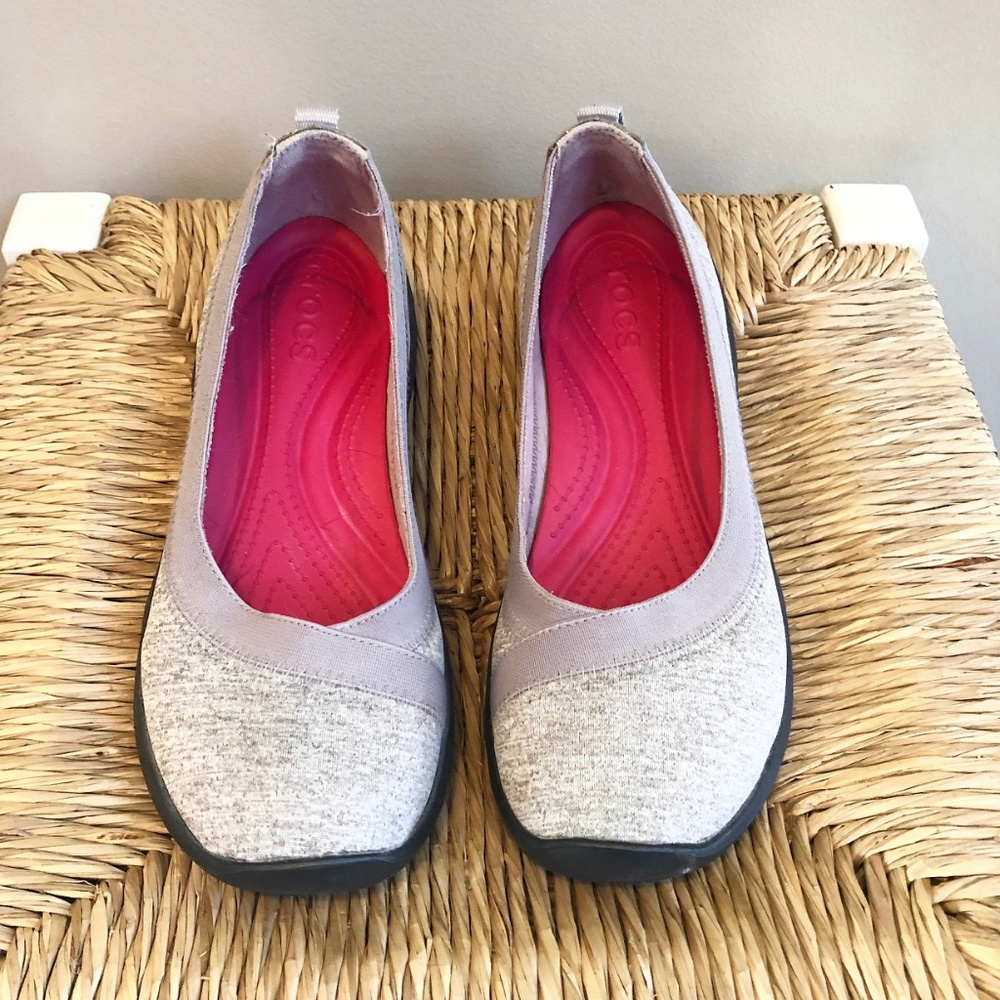Crocs NWOT - 'Busy Day' flats heather gray